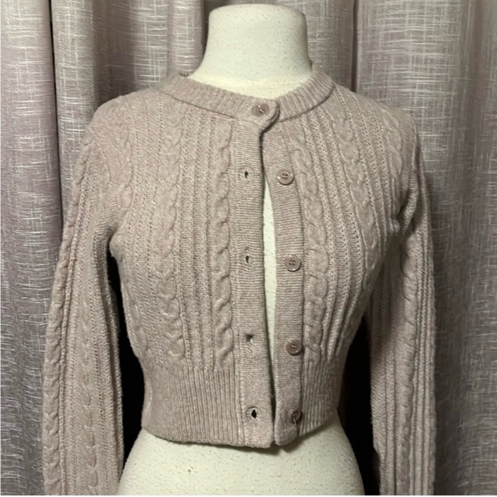 Urban Outfitter’s cropped knit cardigan